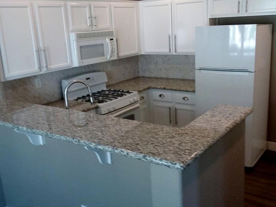 Remodeled kitchen (granite countertops)