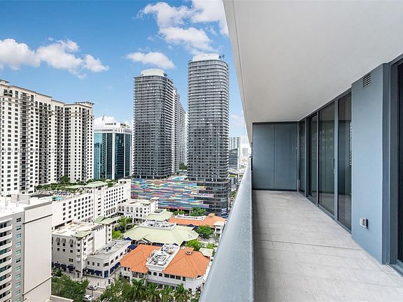 2nd image of 1000 Brickell Plz #104