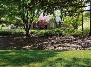 313 N Main St, Collierville, TN 38017