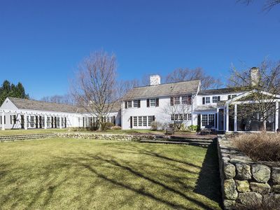 265 Country Dr, Weston, MA, 02493