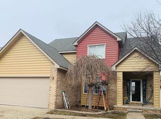 23718 Westwood Dr #97, Brownstown, MI 48183