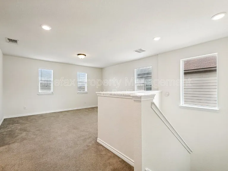 3306 Putnam Flds — Photo 15