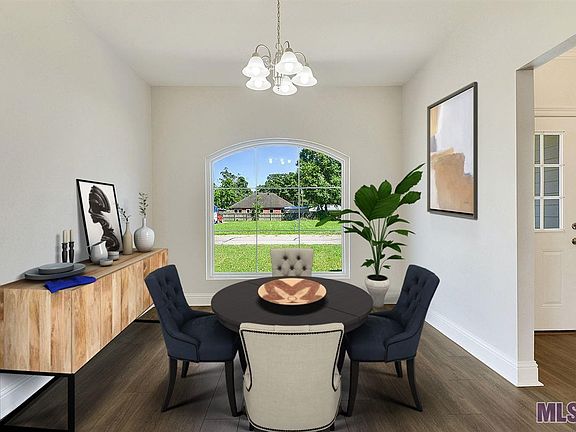 3rd image of 2039 Falconcrest Dr