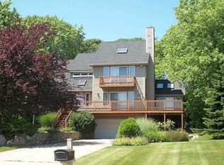 21 Sycamore Dr, Westerly, RI 02891