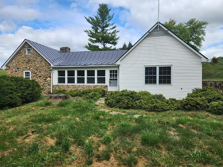2000 Rectortown Rd — Photo 1