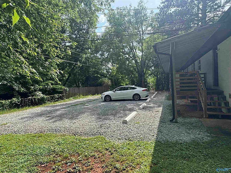 1114 Oakwood Ave NE #A — Photo 12