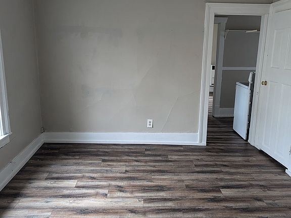 5th image of 1229 Peck St APT 3
