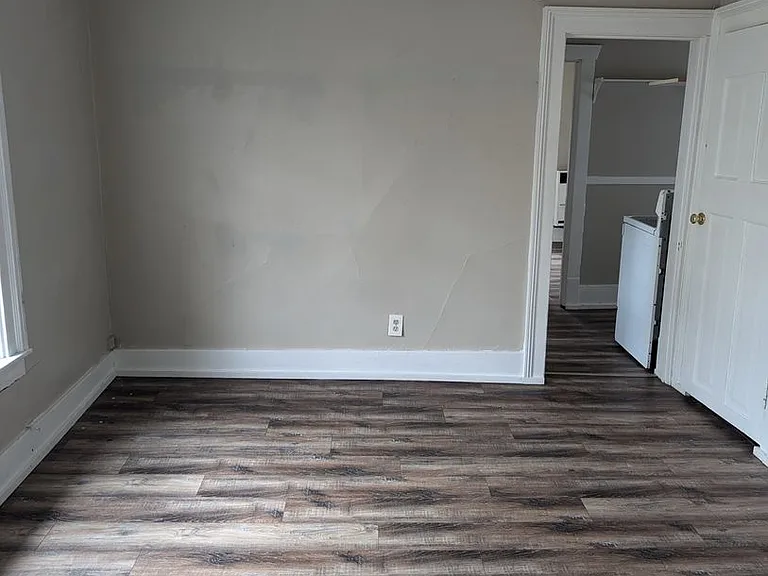 1229 Peck St — Photo 5