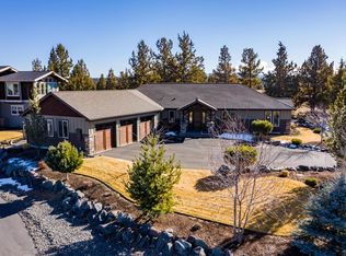 61004 Sky Harbor Dr, Bend, OR 97702