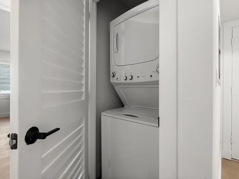 In-Unit Laundry In-Unit Laundry