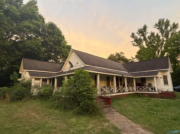 6484 Martling Rd, Albertville, AL 35951