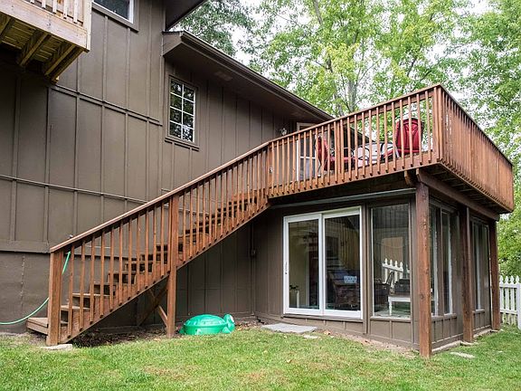 3rd image of 6737 NW Sioux Dr
