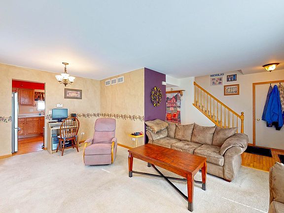 3rd image of 5605 Stonybrook Dr