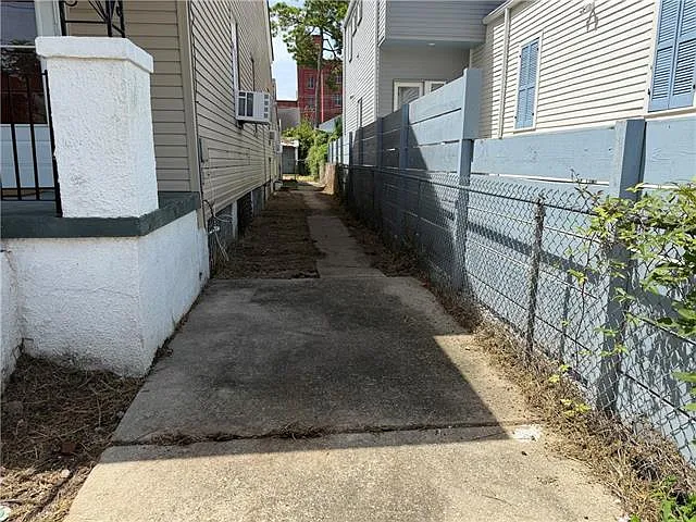 4618 Annunciation St — Photo 12