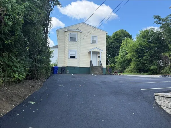 70 Veazie St, Providence, RI 02908