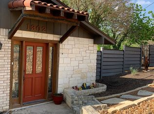 1302 Lytle St, Kerrville, TX 78028