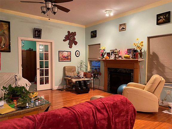 4th image of 3122 Garden Hill Ln