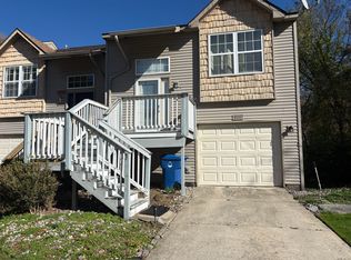 6834 Palos Verdes Ln, Waterford, MI 48327