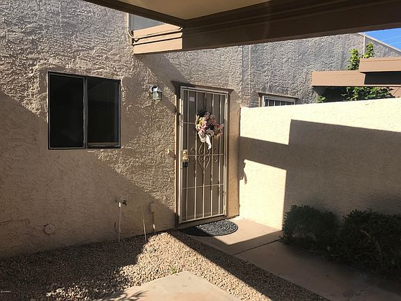 2nd image of 2409 W Campbell Ave APT 3