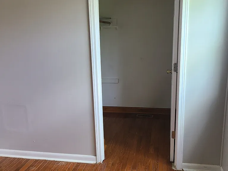 7499 Churchill Dr — Photo 5