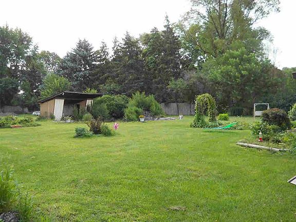 2nd image of 52674 County Road 9