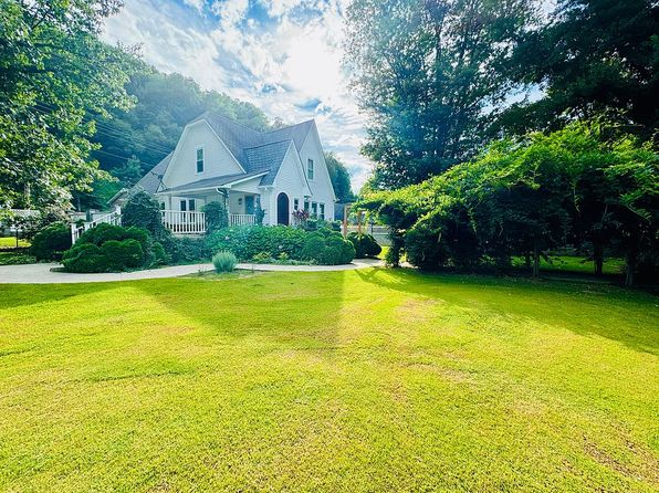 102 Wharncliffe Ave