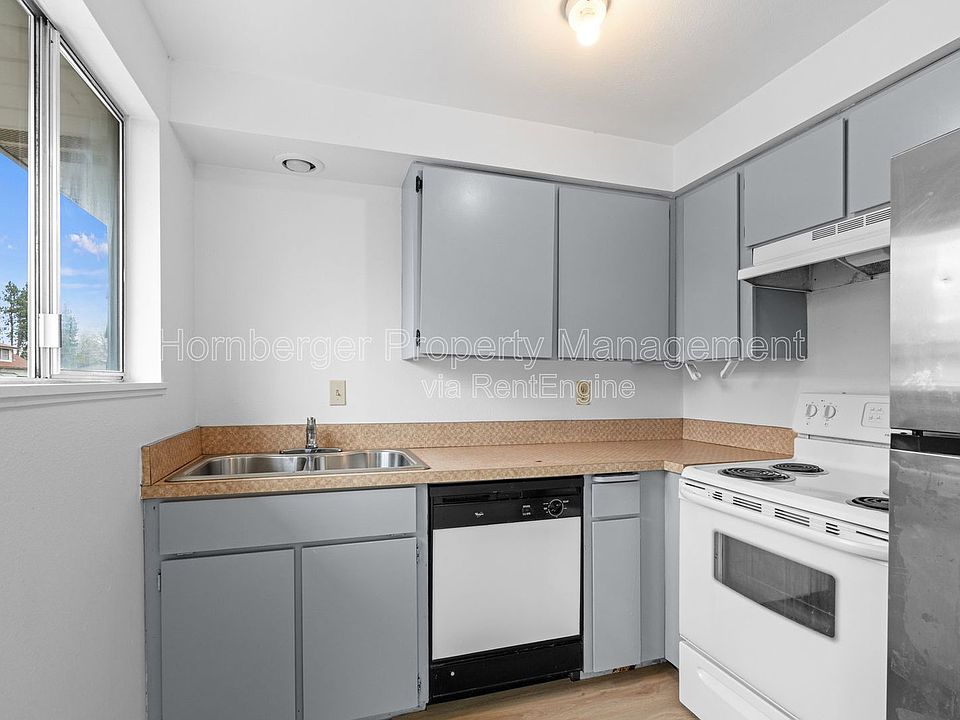 1st image of 37 E Rockwell Ave