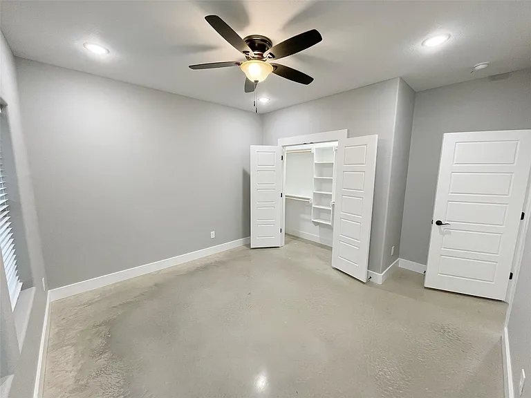 122 E Harrison St — Photo 10