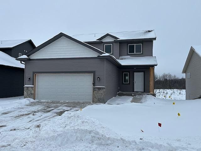 1st image of 977 45th Ave NE