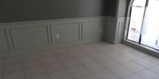 2nd image of 701 Oak Park Dr