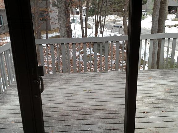 4th image of 149 Coburn Woods