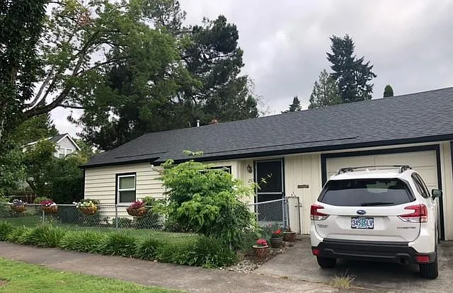 257 C Avenue — Photo 3