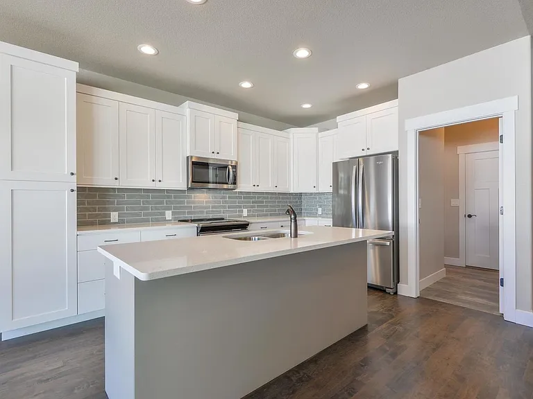 1618 Tundra Ave — Photo 3
