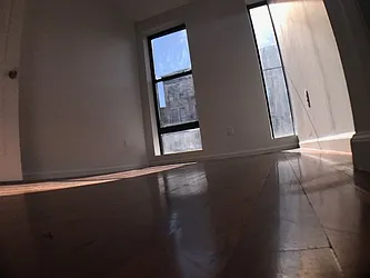 Rented by Urban Ambiance