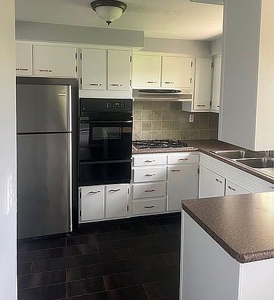3rd image of 25 Crystal Ave