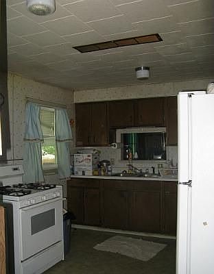 4th image of 1116 W Bridge St