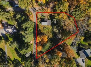 6 Mcneel Rd, Frankford Twp., NJ 07826
