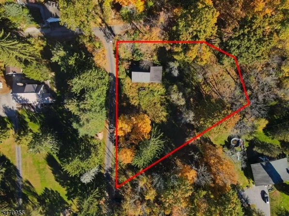 6 Mcneel Rd, Frankford Twp., NJ 07826