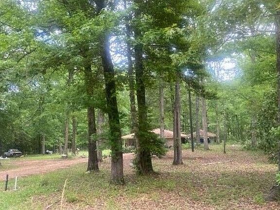 2nd image of 895 Ayres Loop