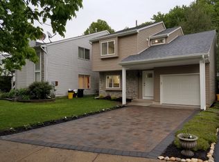 54 Winchester Dr, East Windsor, NJ 08520
