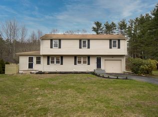 322 South St, Medfield, MA 02052