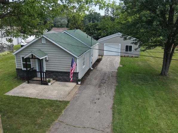 1815 Kilbourn Ave, Owosso, MI 48867