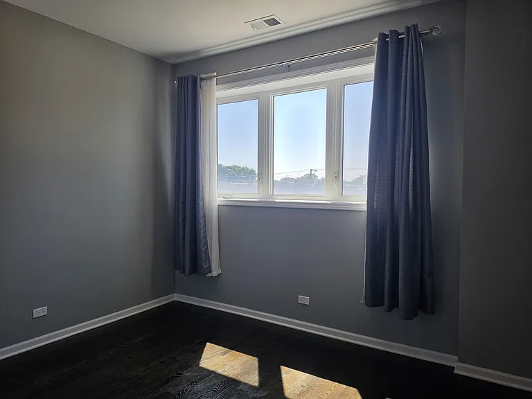 2910 S Archer Ave #3A — Photo 18