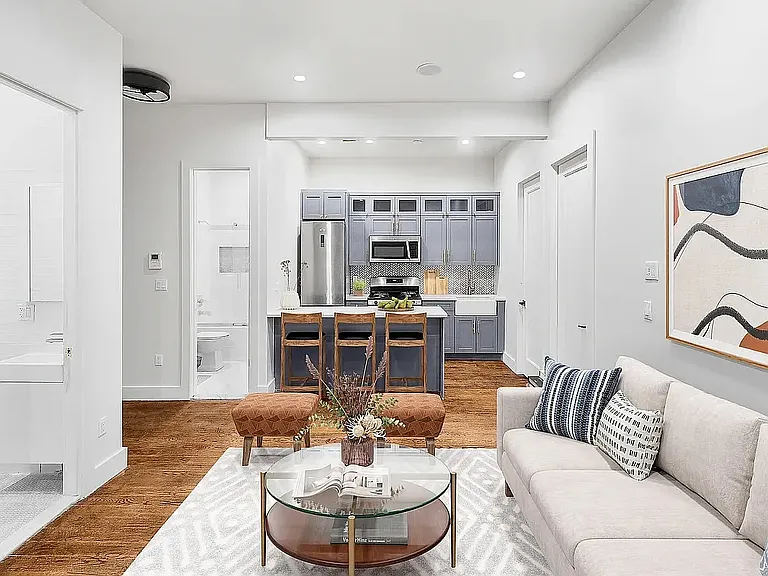 12 Belvidere St #3B — Photo 2
