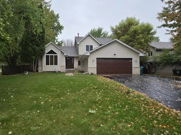 1621 Knox Cir, Burnsville, MN 55337