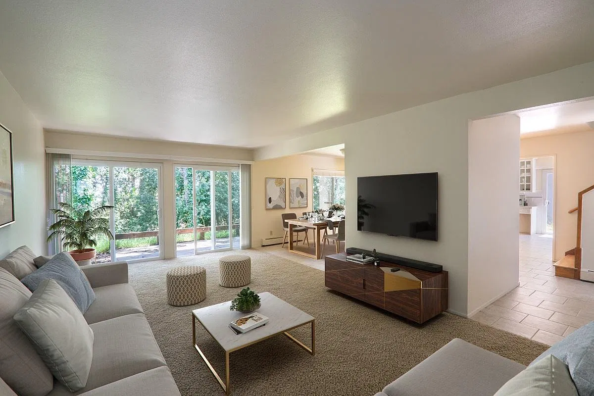 4 bed, 2.5 bath, 1850 sqft, $8,400 — Photo 1