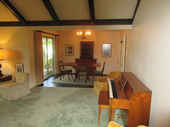 5th image of 4913 Lake Hurst Dr
