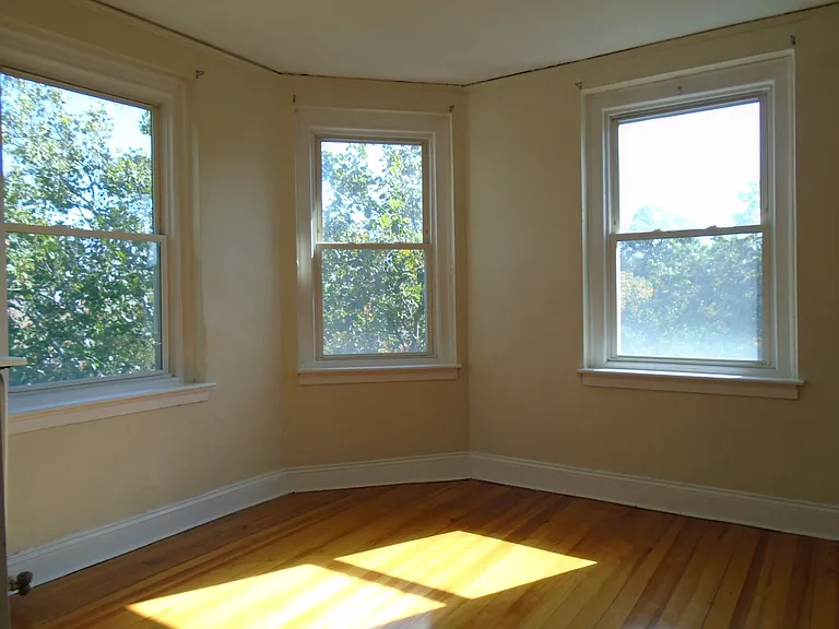 Craigie Cir — Photo 22