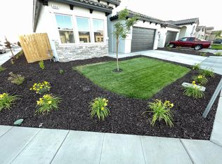 894 Diamante Ln, Madera, CA 93637