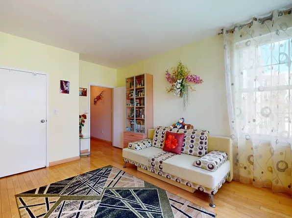 155 Oceana Drive East image 20 of 31